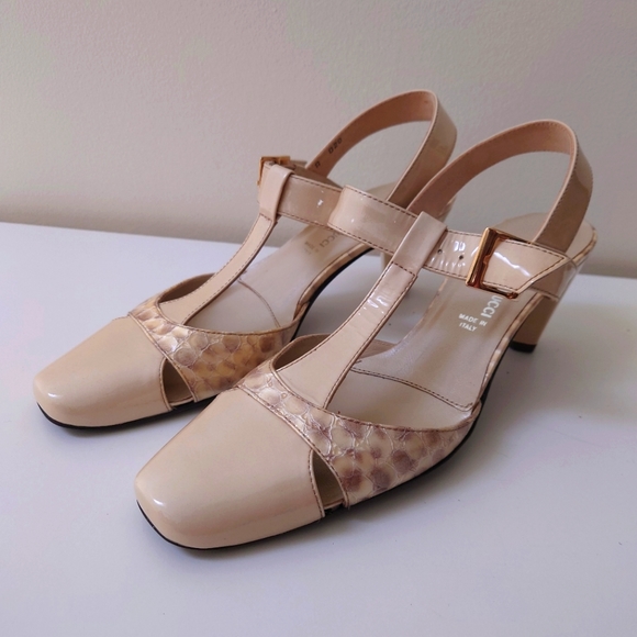 Roberto Capucci Heels Italy Size 8.5 - Picture 2 of 4